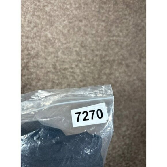 IZOD Golf Men Black Performance Cargo Shorts Size 38 Flat Front Side Zip Pockets - Picture 7 of 7